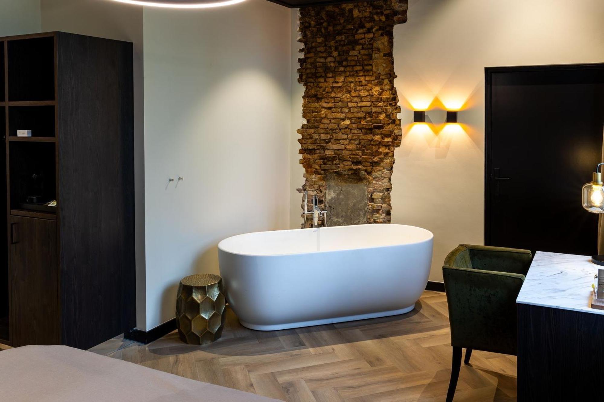 Hotel Restaurant Het Witte Paard Delden Bagian luar foto
